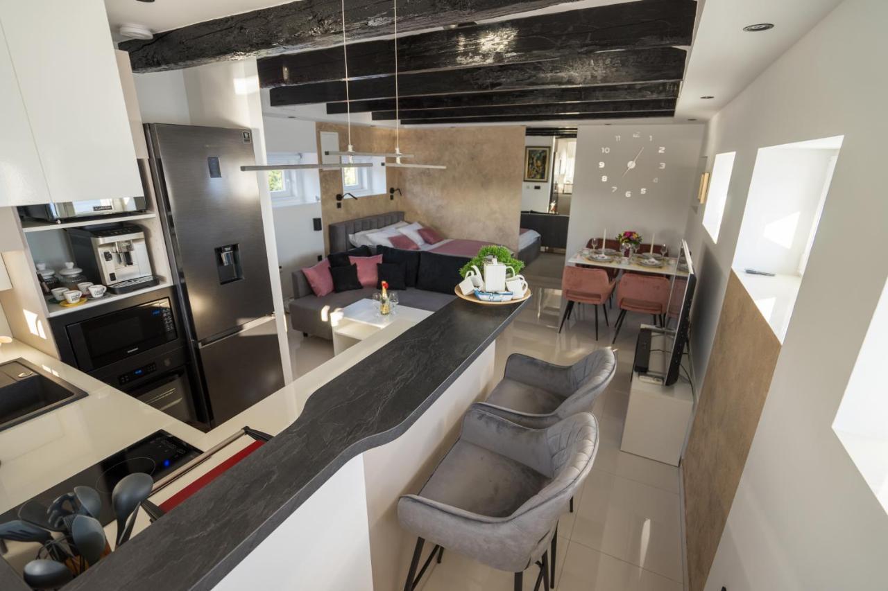 Studio Apartman Lenox Rijeka Extérieur photo